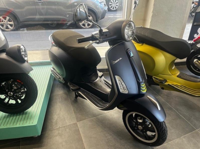VESPA PRIMAVERA 50