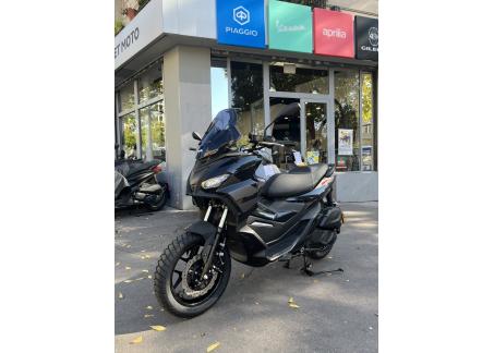 APRILIA SR-GT 125